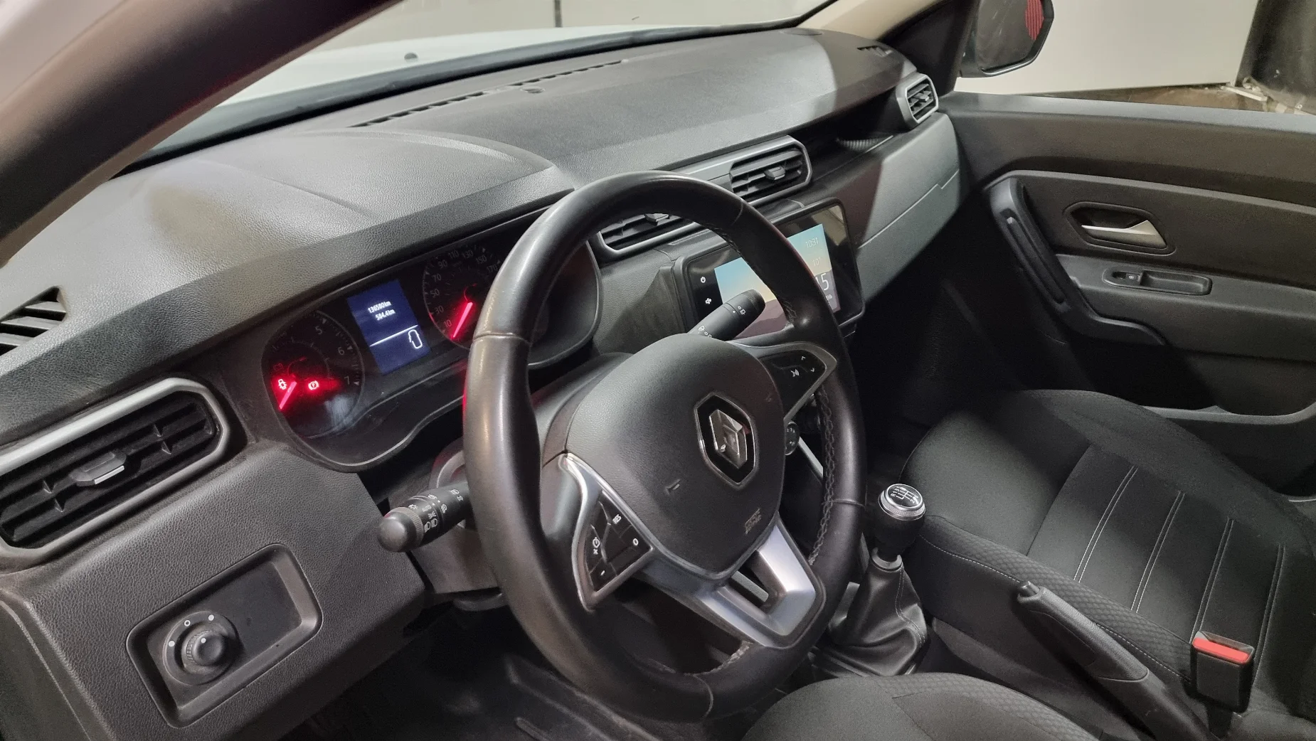Renault Duster photo